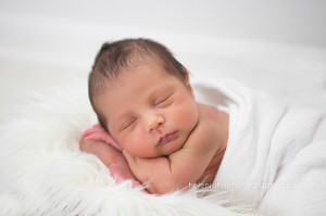 top newborn photographer in potomac maryland-14
